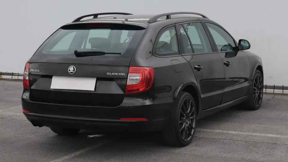 Skoda Superb -