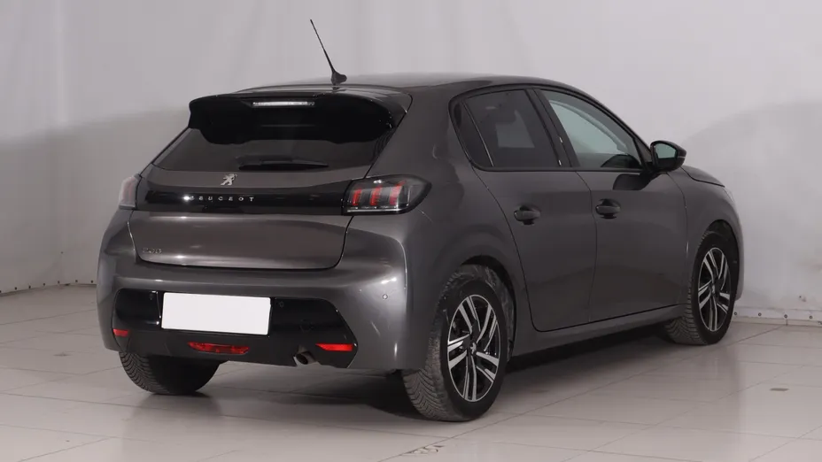 Peugeot 208 -