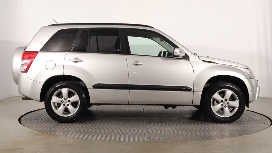 Suzuki Grand Vitara -