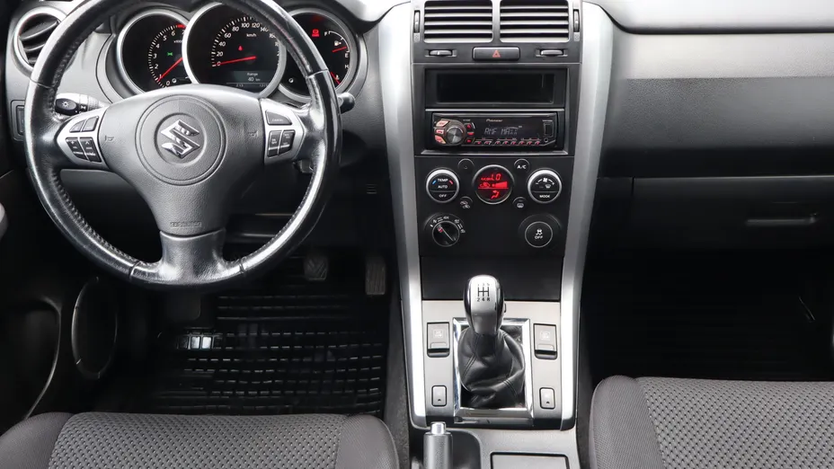 Suzuki Grand Vitara -