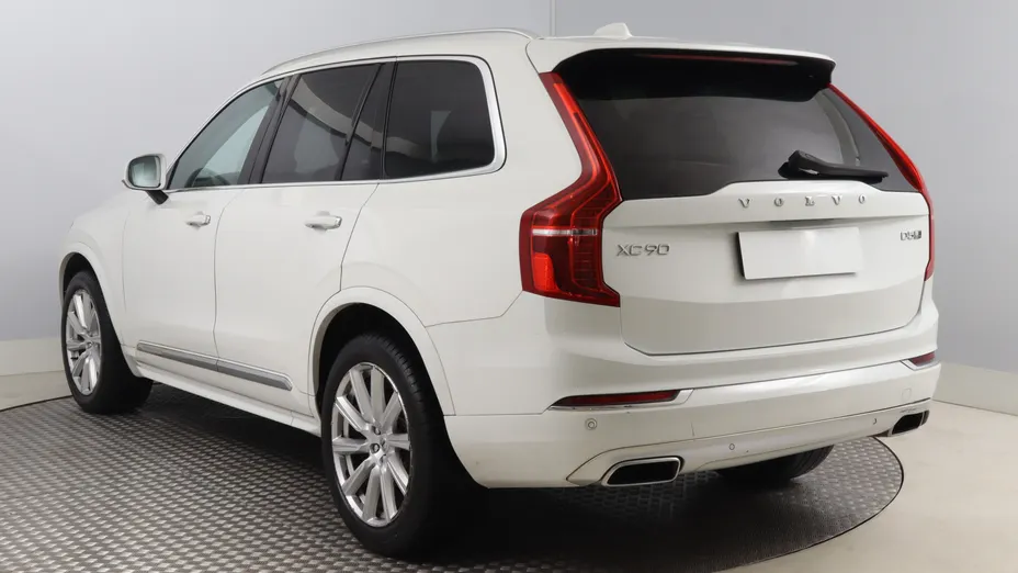 Volvo XC90 -