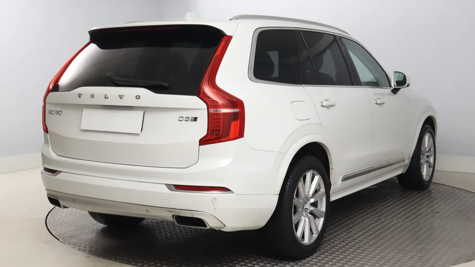 Volvo XC90 -