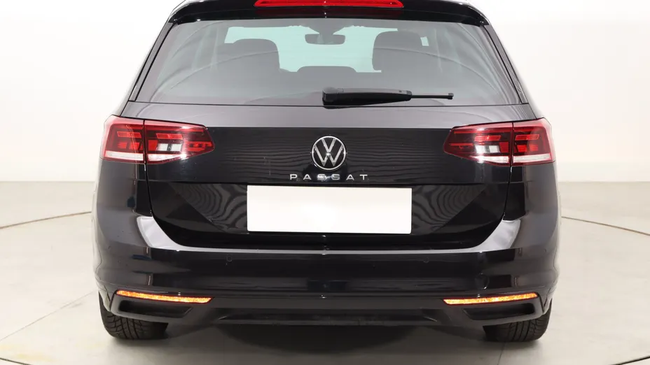 VW Passat -