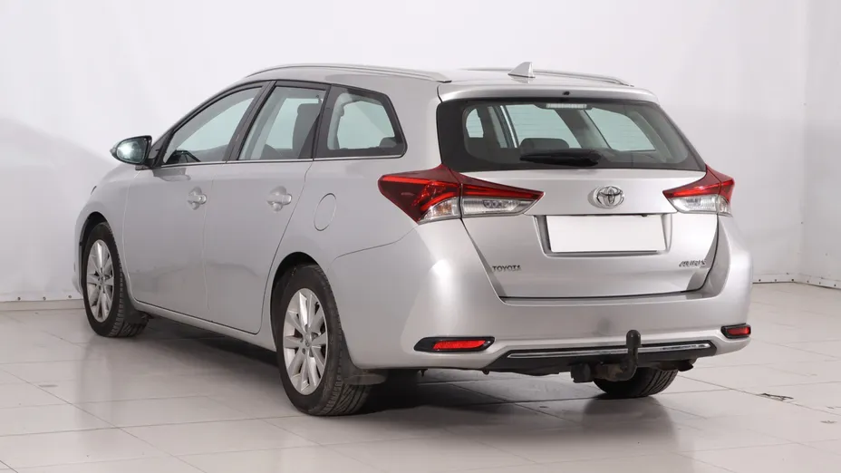 Toyota Auris -