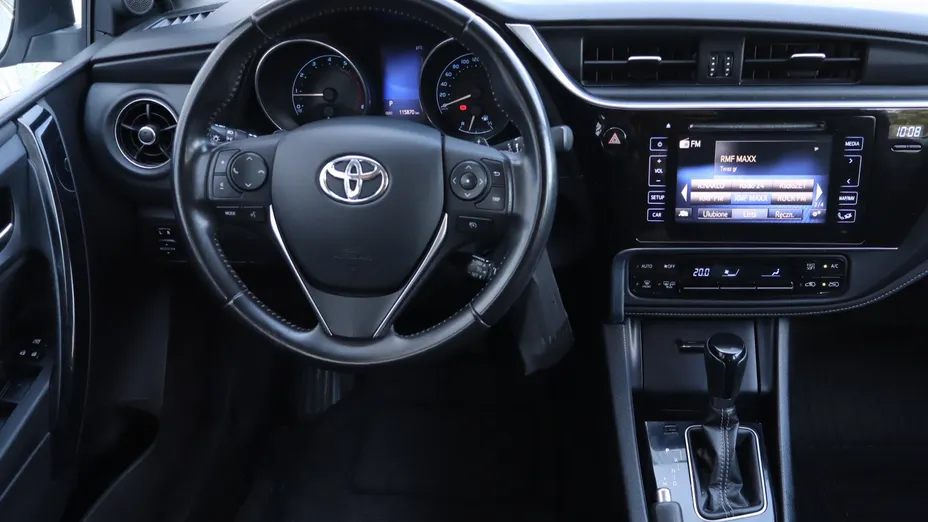 Toyota Auris -
