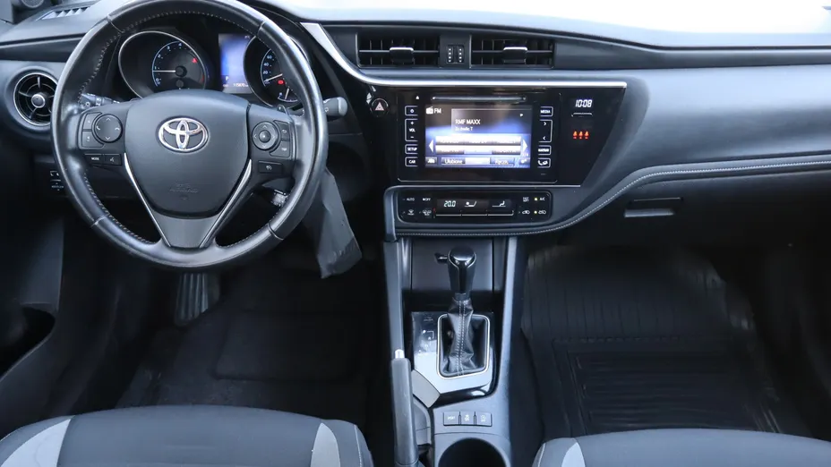Toyota Auris -