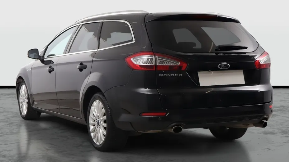Ford Mondeo -