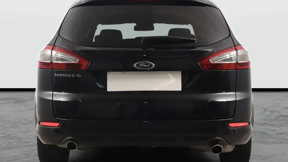 Ford Mondeo -