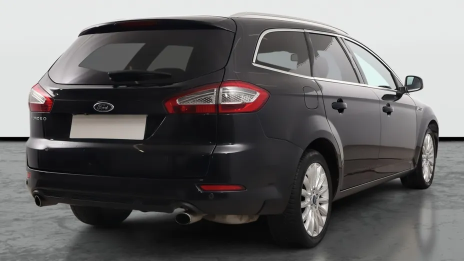 Ford Mondeo -