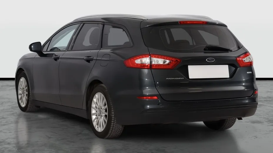Ford Mondeo -
