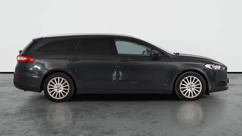 Ford Mondeo -