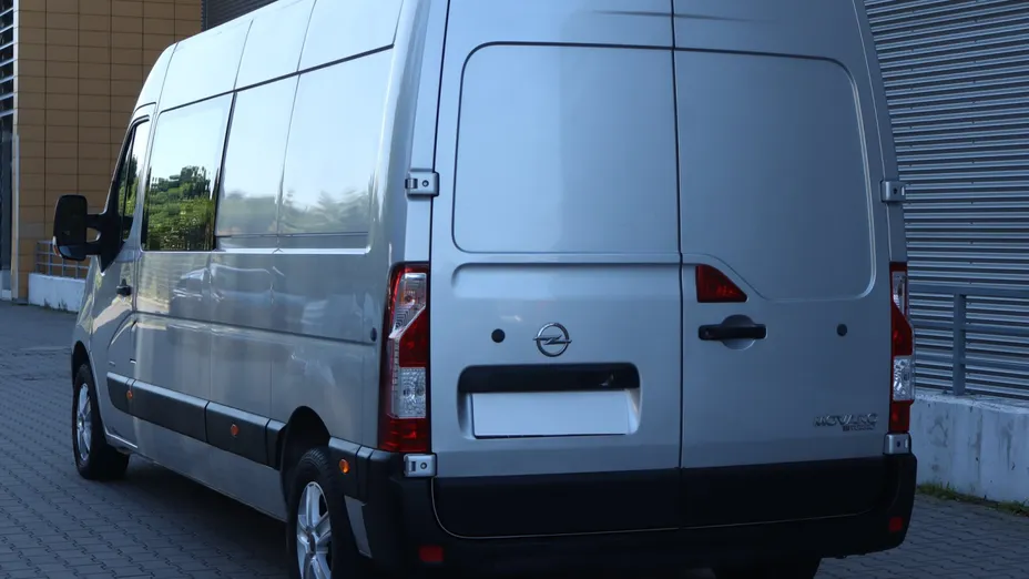 Opel Movano -