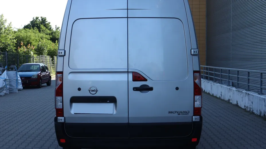 Opel Movano -