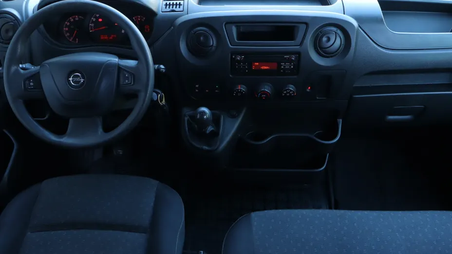 Opel Movano -
