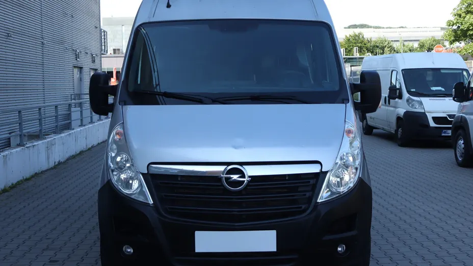 Opel Movano -