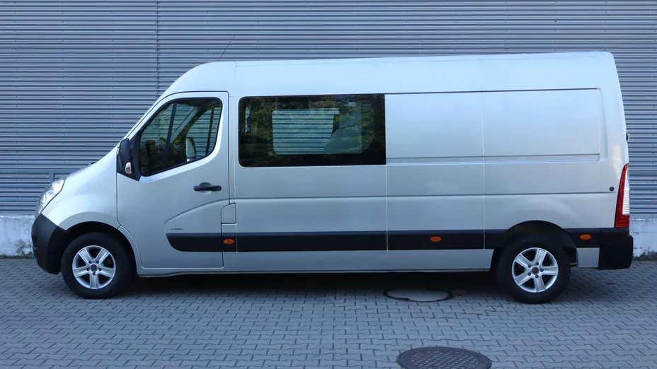 Opel Movano -