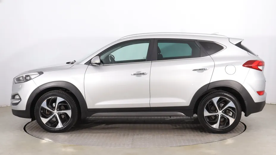 Hyundai Tucson -