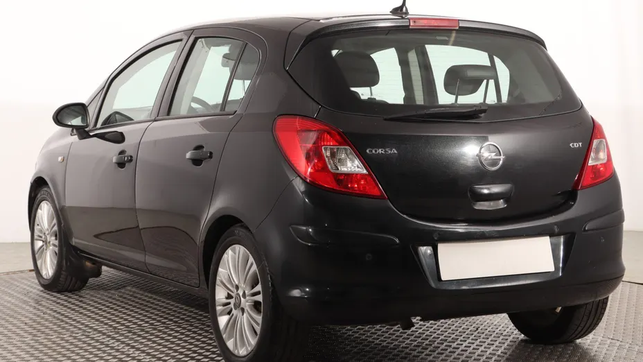 Opel Corsa -