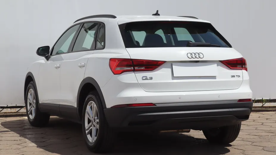 Audi Q3 -