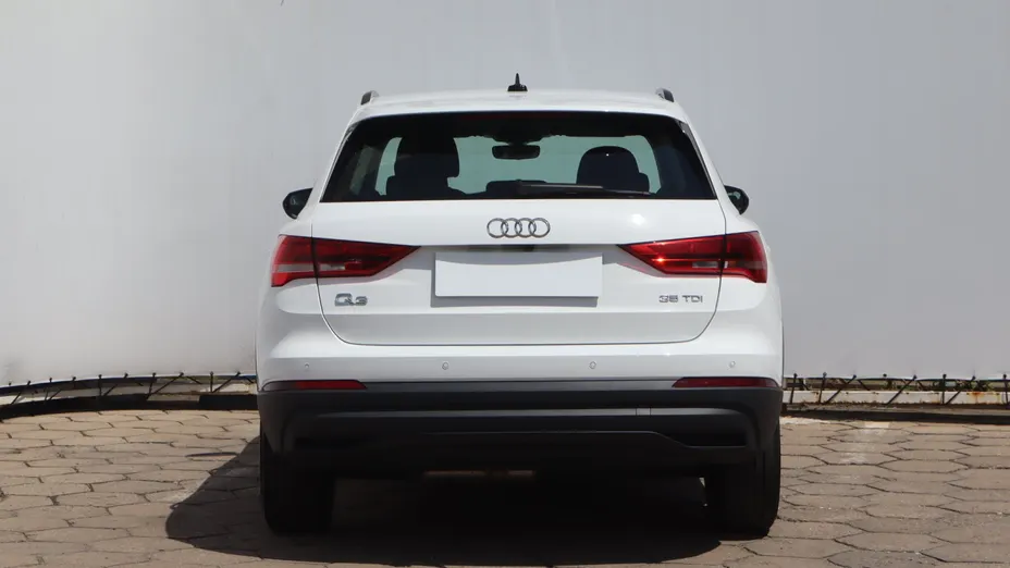Audi Q3 -