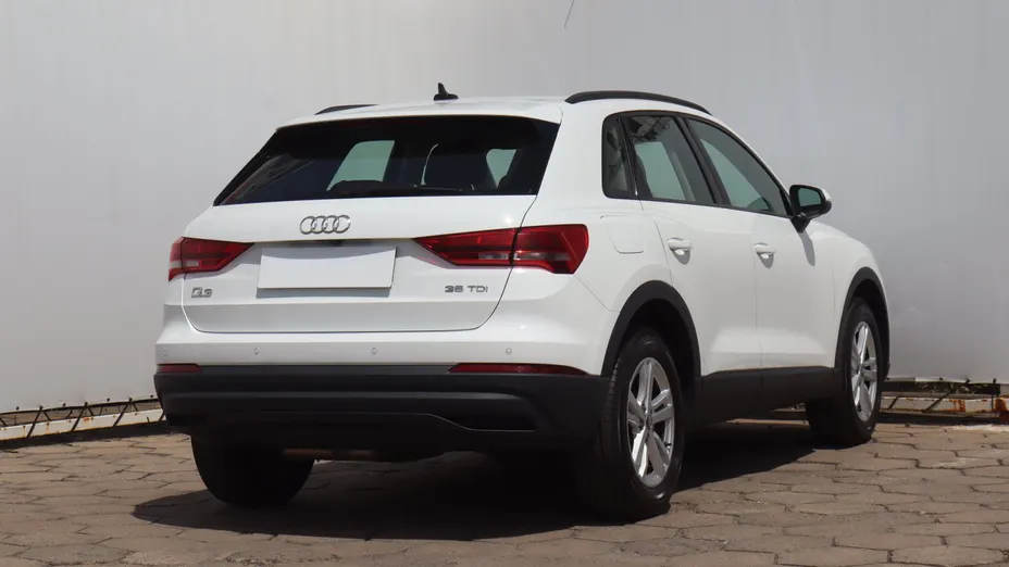 Audi Q3 -