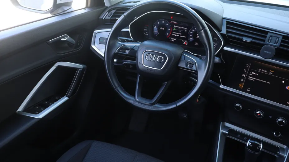 Audi Q3 -