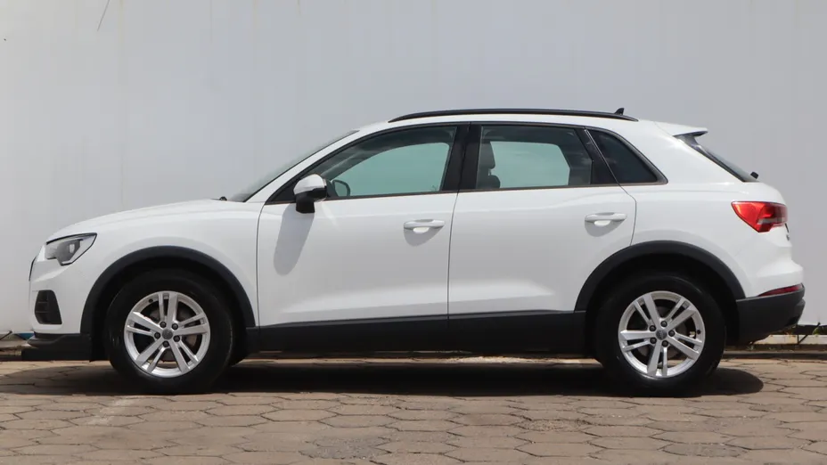 Audi Q3 -