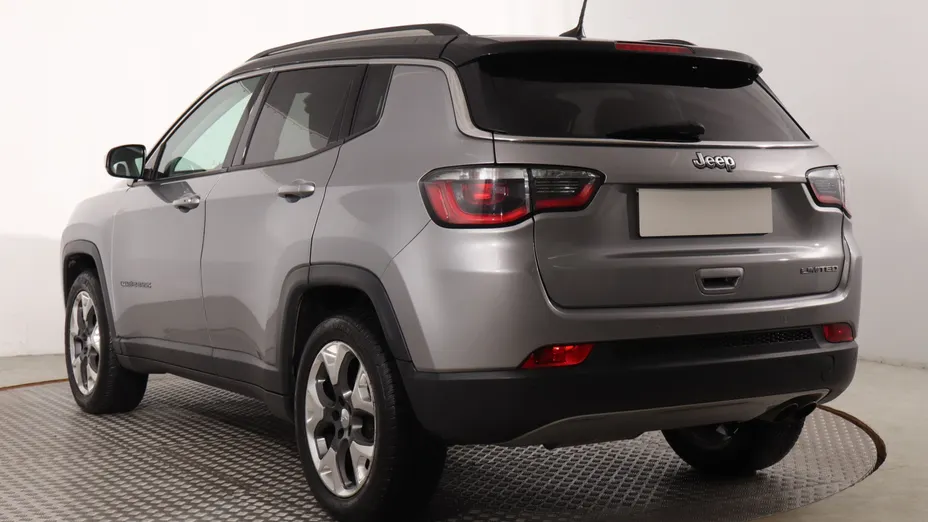 Jeep Compass -