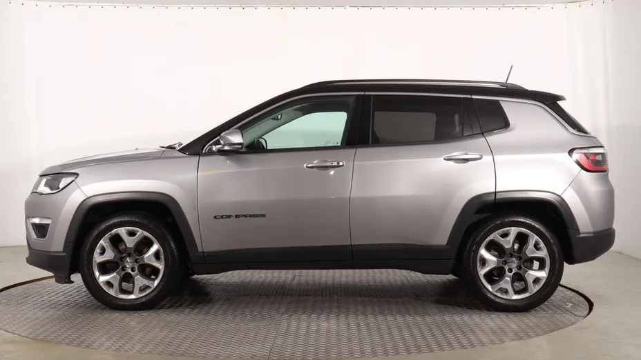 Jeep Compass -
