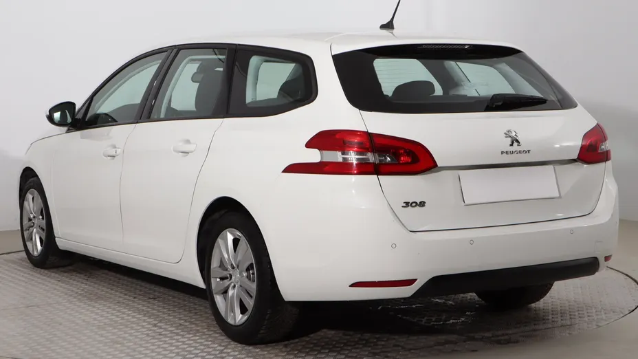 Peugeot 308 -