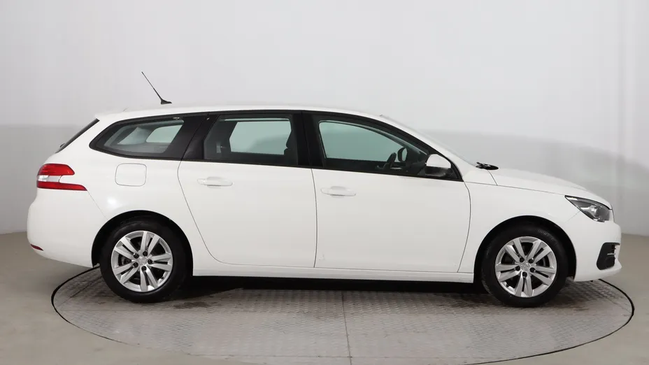 Peugeot 308 -