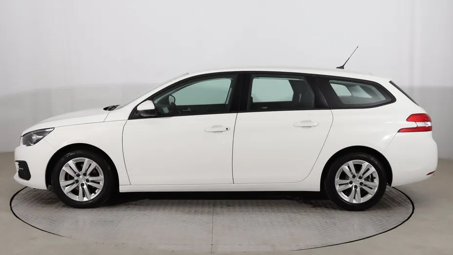 Peugeot 308 -