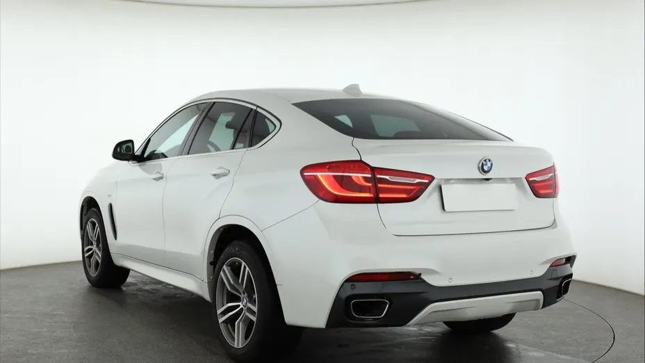 BMW X6 -