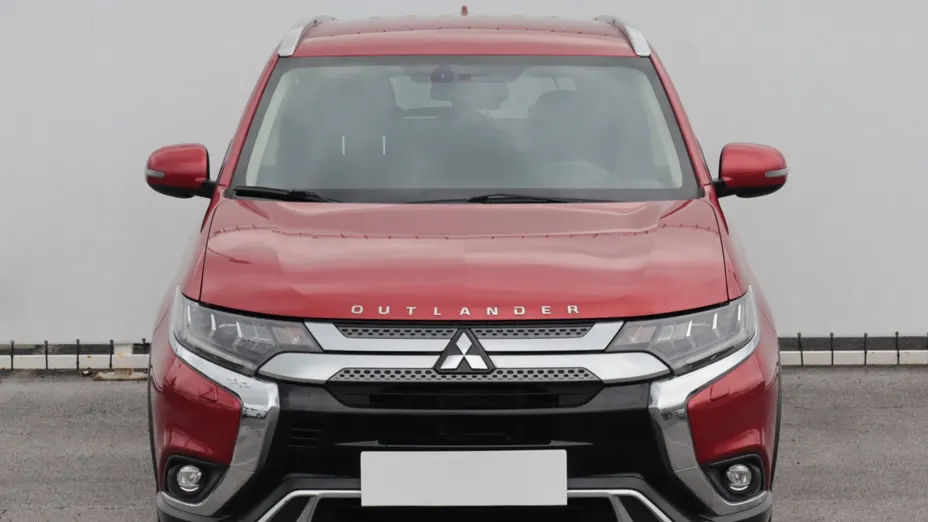 Mitsubishi Outlander -