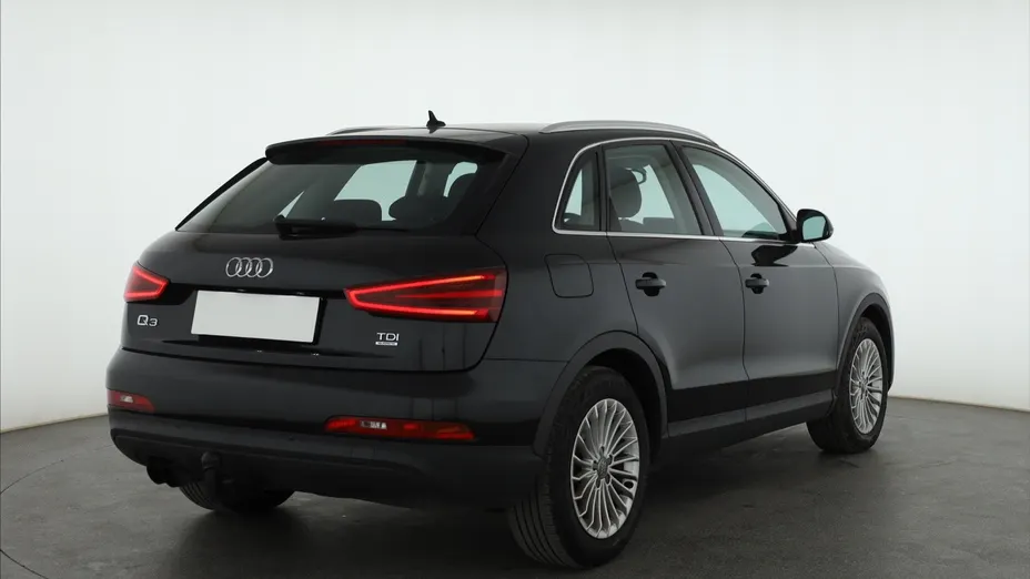 Audi Q3 -
