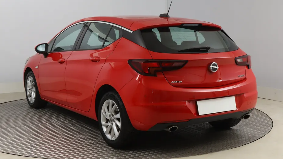 Opel Astra -