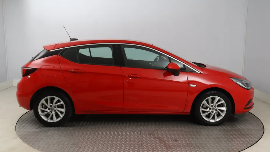 Opel Astra -