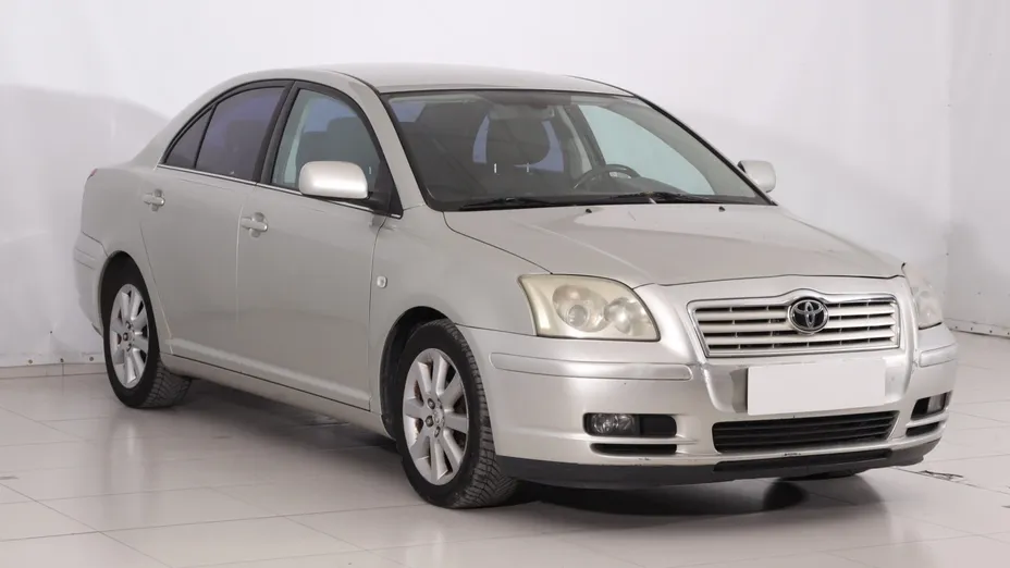 Toyota Avensis -