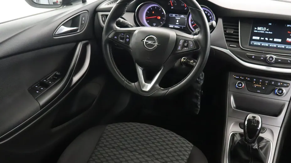 Opel Astra -