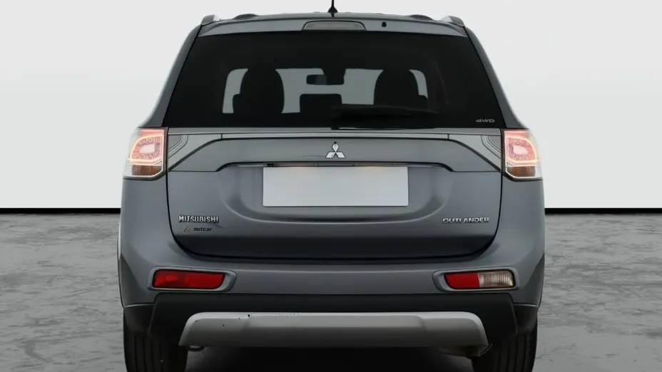 Mitsubishi Outlander -