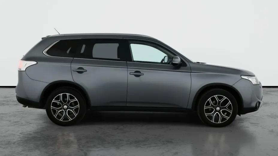 Mitsubishi Outlander -