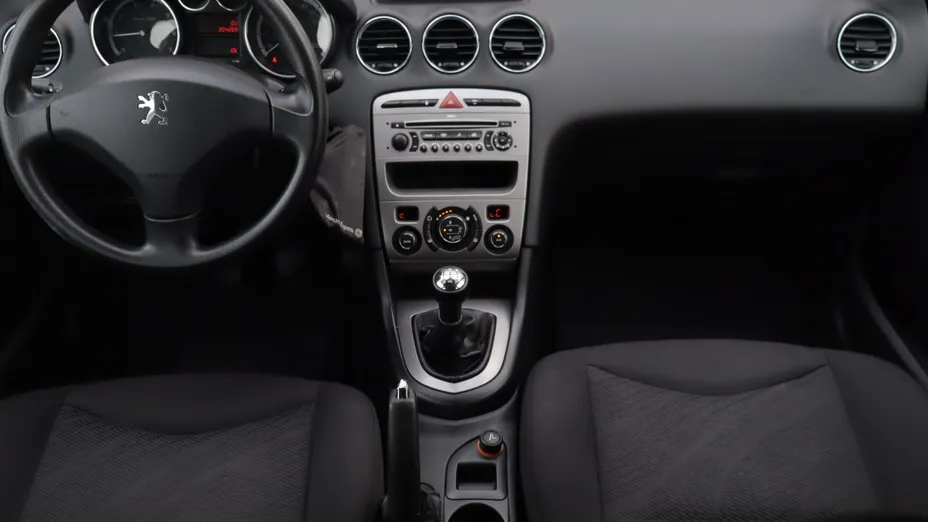 Peugeot 308 -