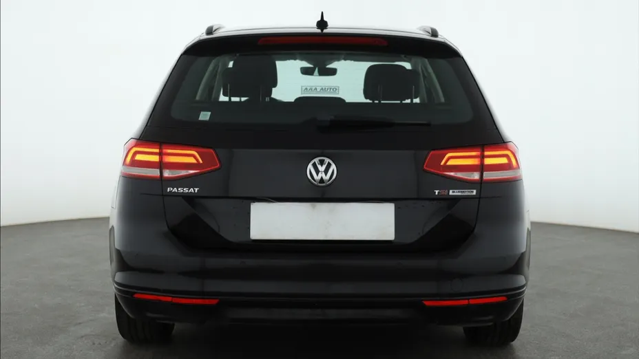 VW Passat -