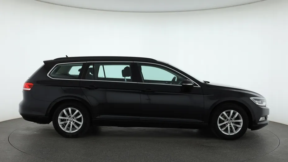 VW Passat -