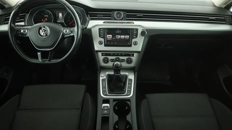 VW Passat -