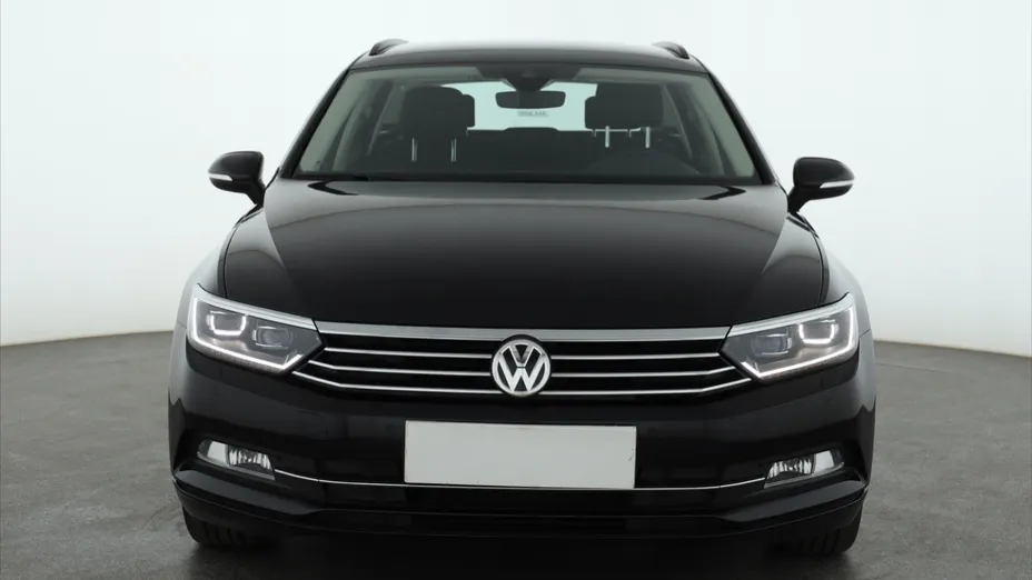 VW Passat -