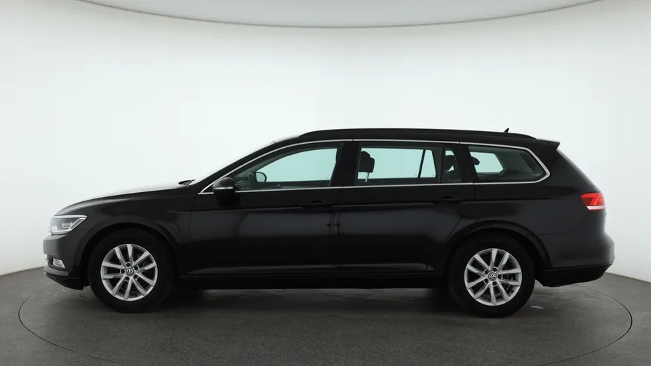 VW Passat -
