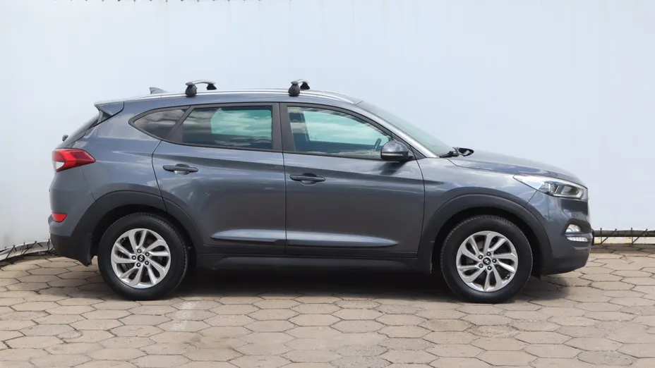 Hyundai Tucson -