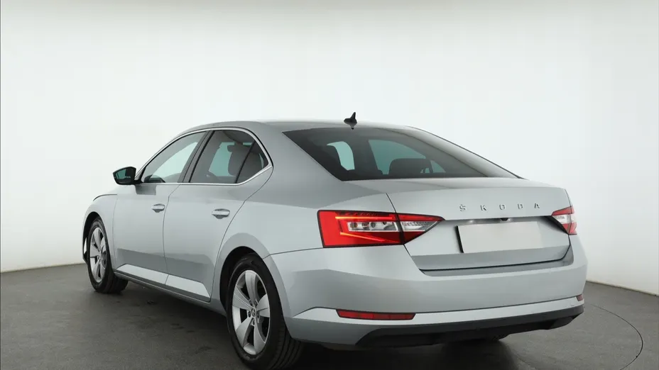 Skoda Superb -