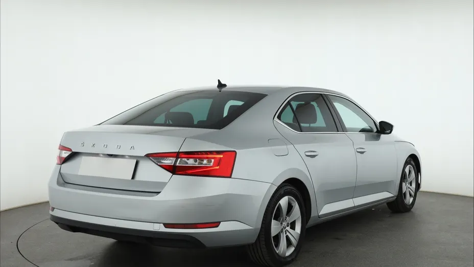 Skoda Superb -